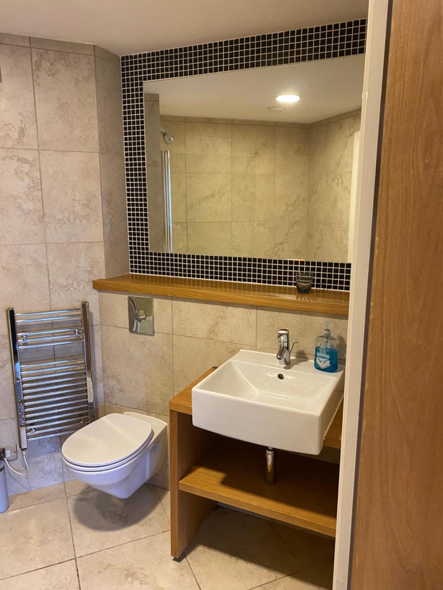 Afpl Hosting Apartment Дърам Екстериор снимка